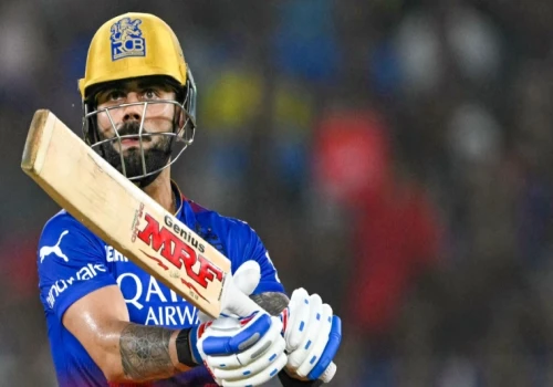 Kohli Scripts History: First Cricketer to Reach 8,000 IPL Runs